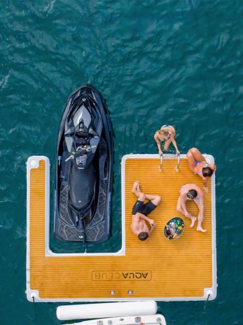 Aqua Club